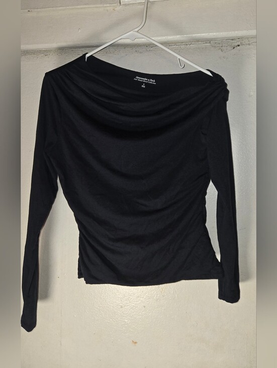 Abercrombie & Fitch Tops - Abercrombie & Fitch Black Draped Boatneck Long Sleeve Top